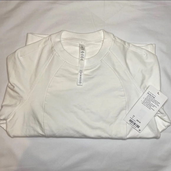 NWT Lululemon Scuba Crew - Picture 1 of 7
